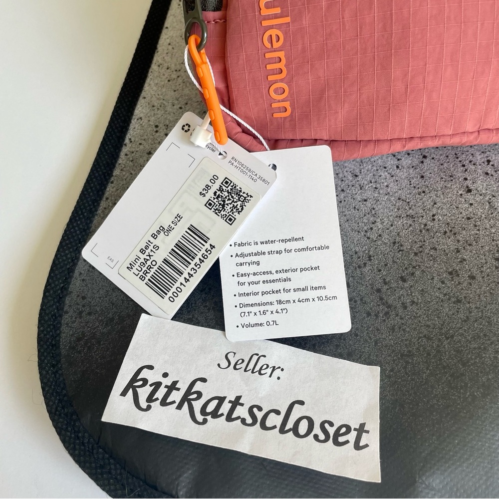 🆕 .7L BRIER ROSE - NWT lululemon mini belt bag - Picture 5 of 15